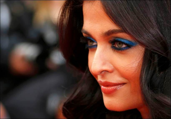 Aishwarya Rai Bachchan Shines at Cannes 2016