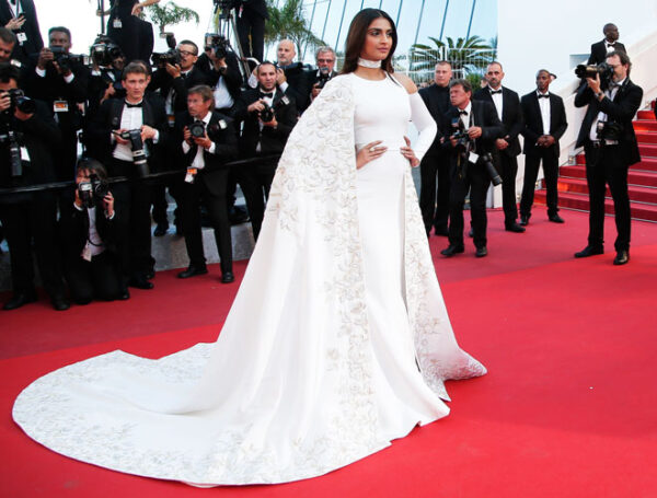 Sonam Kapoor Dazzles at Cannes 2016