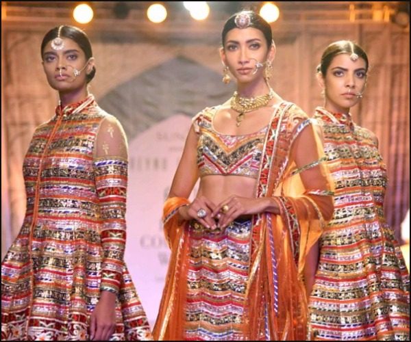 Divya Kumar Khosla and Yami Gautam as Showstoppers at Indian Couture Week 2016