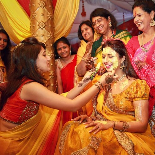 Divyanka Dazzles in Her Haldi and Mehendi Ceremonies