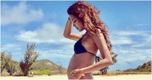 Lisa Haydon pregnant baby bump on instagram