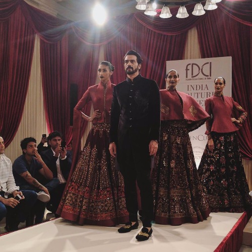 Indian Couture Week 2017 Arjun Rampal As Showstopper for Rohit Bal