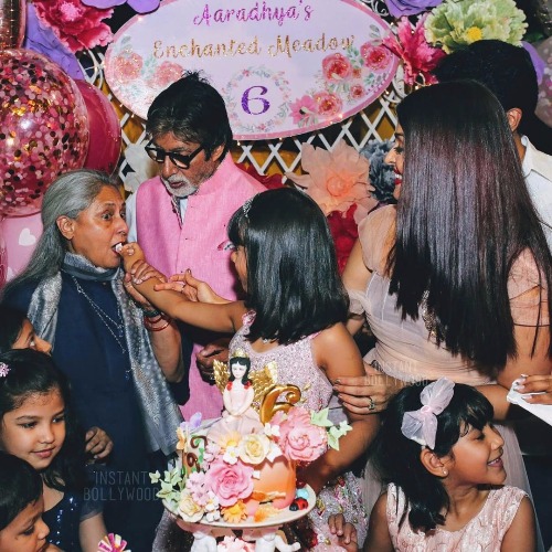 SRK-AbRam at Aaradhya Bachchan's Birthday Bash