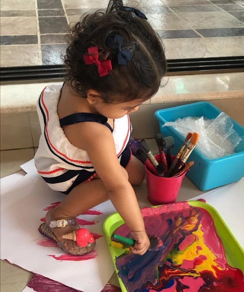Shahid Kapoor adorable Daughter Misha Painting