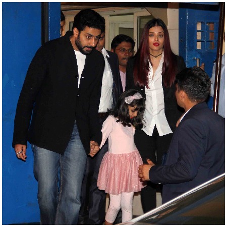 Aaradhya Bachchan AbRam’s Dance Performances At Annual day