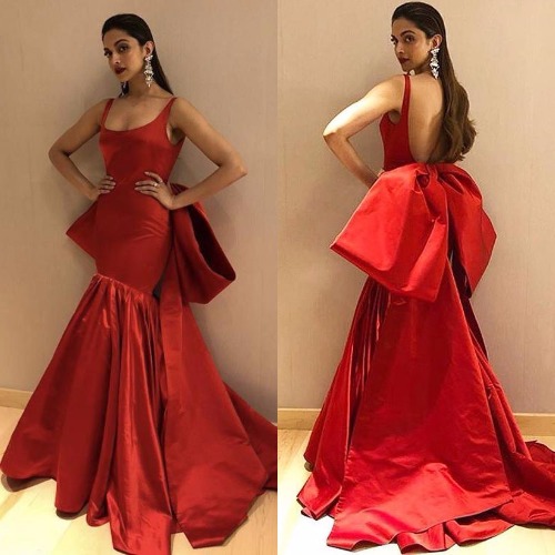 Deepika Padukone Filmfare Glamour & Style Awards