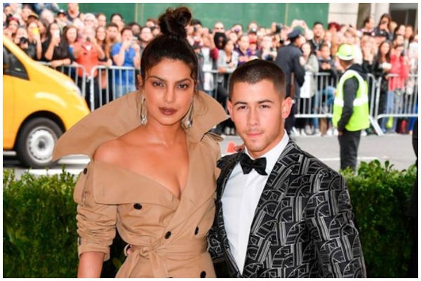 Hot Couple Alert: Priyanka Chopra – Nick Jonas Are Dating: Details Inside