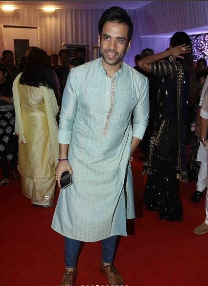 Tusshar Kapoor at Baba Siddique’s Iftar Party