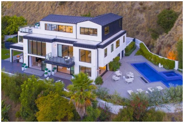 Demi Lovato Selling Hollywood Hills Mansion
