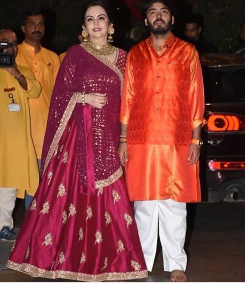 Bollywood Celebrate Ganesh Chaturthi In Ethnic Wear