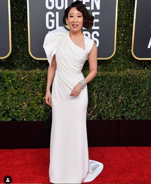 Sandra Oh Golden Globes 2019 Red Carpet